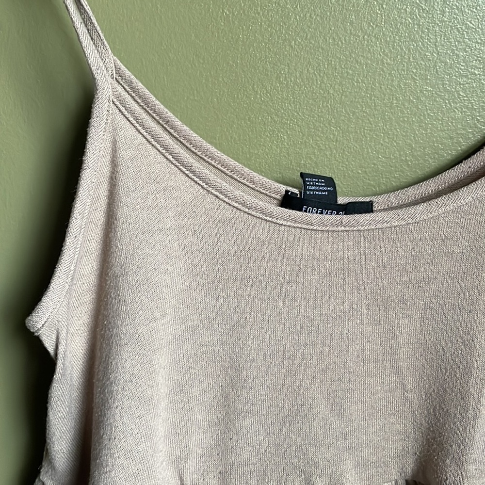 SALE!!! Ruffled Crop Top - Picture 2 of 3